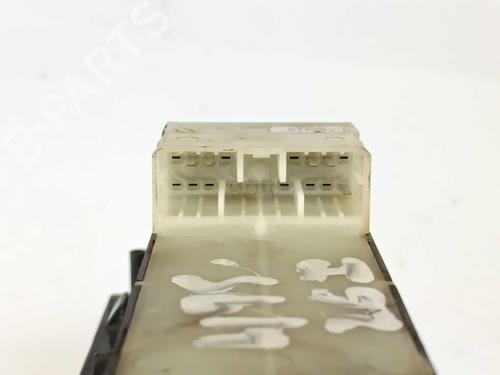 Left front window switch SUZUKI GRAND VITARA II (JT, TE, TD) 1.9 DDiS All-wheel Drive (JT419, TD44, JB419WD, JB419XD,... | BP38046071I27 - Image 3