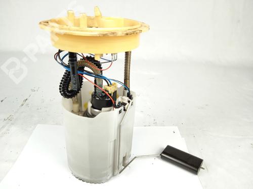 Used Fuel pump VW GOLF V (1K1) 1.9 TDI (105 hp) 10726590