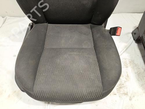 Seats set LAND ROVER FREELANDER 2 (L359) 2.2 TD4 4x4 | BP28107757C78 