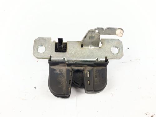 Used Tailgate lock SEAT IBIZA III (6L1) 1.4 16V (86 hp) 32249780