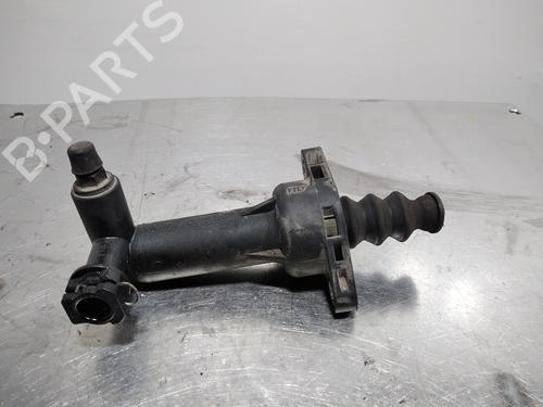 Clutch slave cylinder SEAT IBIZA IV (6J5, 6P1) 1.0 TSI 5Q0721261