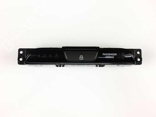 switch-hyundai-i30-pde-pd-pden-2016-33469818 main image