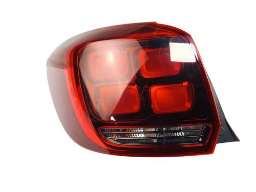 Farolim esquerdo DACIA SANDERO II TCe 90 (B8M1, B8MA, B8AC) (90 hp) 31010778