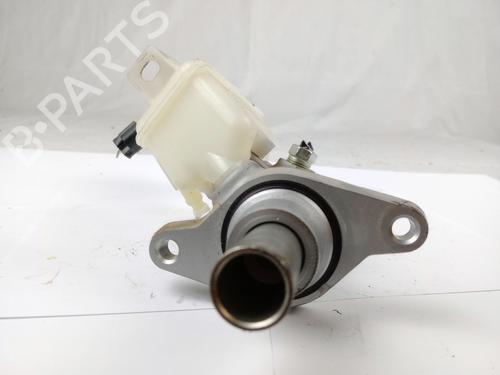 Brake master cylinder TOYOTA YARIS (_P13_) 1.3 (NSP130_, NSP130) | BP24053127M77 