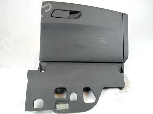 Used Glove box Glove box 10751415 10751415