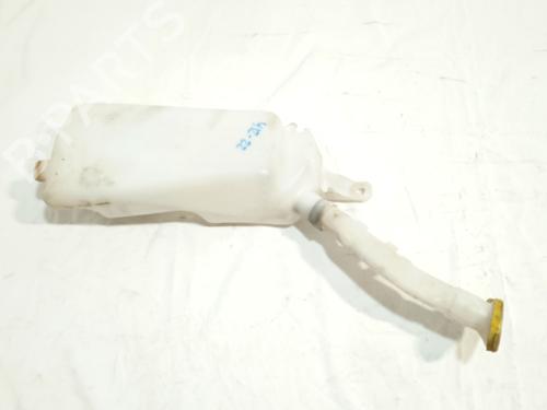 Used Windscreen washer tank RENAULT CLIO III (BR0/1, CR0/1) [2005-2014]  17133183
