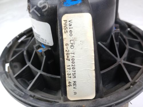 Heater blower motor JEEP CHEROKEE (KJ) 2.8 CRD 4x4 | BP17685023M62 