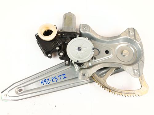 Used Rear left window mechanism TOYOTA AURIS (_E15_) 1.4 D-4D (NDE150_, NDE150R) (90 hp) 28515041