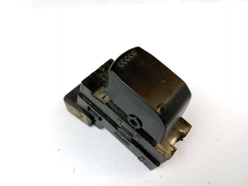 Used Right front window switch Right front window switch SUZUKI GRAND VITARA II (JT, TE, TD) 1.9 DDiS All-wheel Drive (JT419, TD44, JB419WD, JB419XD,... (129 hp) 18405731 18405731