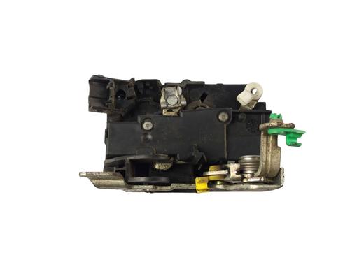 front-right-lock-iveco-daily-iv-platformchassis-2006-2007-2008-2009-2010-2011-2012-33054321 main image