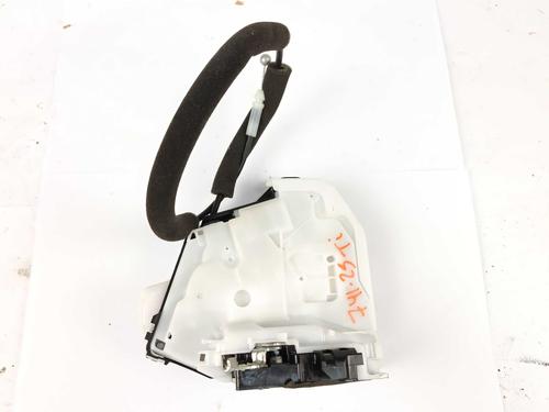 rear-left-lock-nissan-juke-f16_-2019-30770342 main image