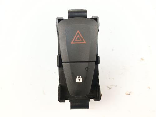 Used Warning switch RENAULT SCÉNIC III (JZ0/1_) 1.2 TCe (JZ16) (132 hp) 30642302
