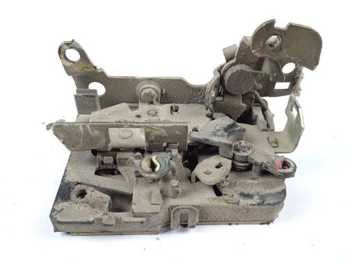 Used Front left lock RENAULT RAPID Box Body/MPV (F40_, G40_) 1.9 D (F40R) (54 hp) 15832245