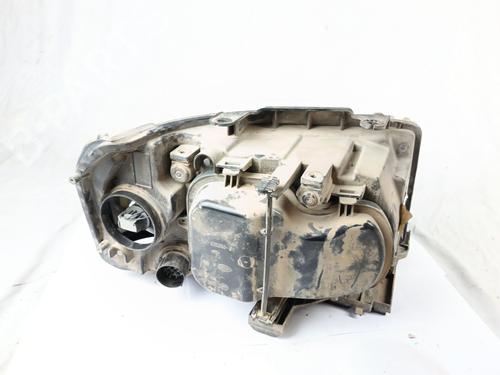 Left headlight LAND ROVER FREELANDER 2 (L359) 2.2 TD4 4x4 | BP28471877C28 