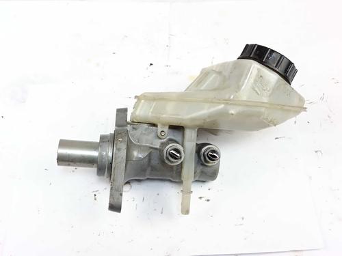 Used Brake master cylinder Brake master cylinder 32983651 32983651