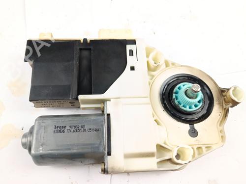 Right front window motor CITROËN C5 II (RC_) 1.6 HDi (RC8HZB) | BP29339789E20 