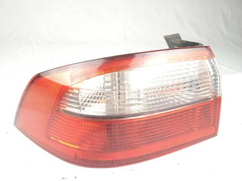 Farolim esquerdo Farolim esquerdo RENAULT LAGUNA II (BG0/1_) 1.9 dCi (BG08, BG0G) (120 hp) 17046682 17046682