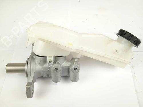Used Brake master cylinder Brake master cylinder OPEL CORSA F (P2JO) 1.2 (68) (101 hp) 17495513 17495513