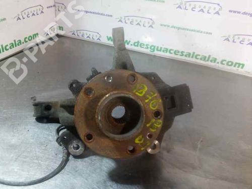 Used Left front steering knuckle RENAULT MEGANE III Grandtour (KZ0/1) [2008-2016]  9995641