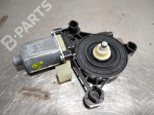 Used Right front window motor VW GOLF VII (5G1, BQ1, BE1, BE2) 1.5 TSI (150 hp) 9979069