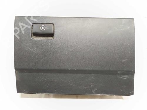 Used Glove box Glove box 28424740 28424740