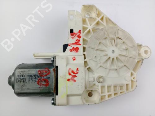 Right front window motor SKODA YETI (5L) 2.0 TDI 8K0959