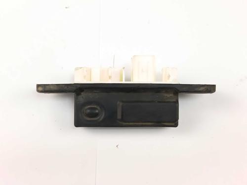 switch-toyota-c-hr-_x1_-2016-32001348 main image