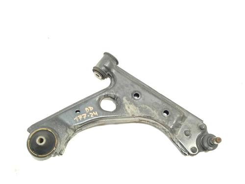 right-front-suspension-arm-opel-corsa-e-x15-13-cdti-08-68-2014-17673271 main image