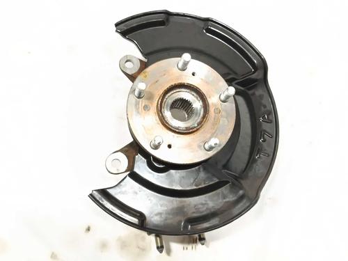 Used Left front steering knuckle Left front steering knuckle HONDA HR-V (RU) 1.6 i-DTEC (RU8) (120 hp) 28514989 28514989