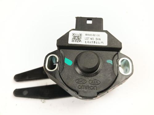 Used Electronic sensor HYUNDAI BAYON (BC3) 1.2 MPI (84 hp) 29639606