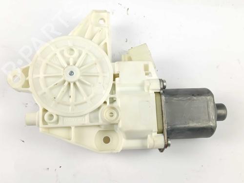 Used Right front window motor Right front window motor MERCEDES-BENZ A-CLASS (W176) A 220 d (176.003) (177 hp) 36051183 36051183