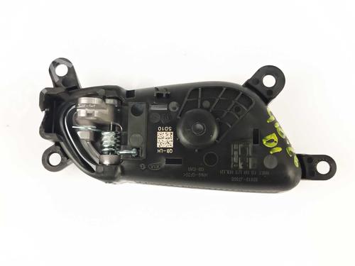 Front left interior door handle KIA XCEED (CD) 1.0 T-GDI MHEV | BP36998111I13 - Image 2