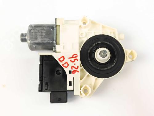 Used Right front window motor Right front window motor JEEP RENEGADE SUV (BU, B1, BV) 1.5 T4 Hybrid (131 hp) 32499579 32499579
