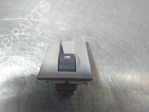 Used Right rear window switch Right rear window switch AUDI A6 C5 (4B2, 4B4) 1.9 TDI (130 hp) 9991886 9991886