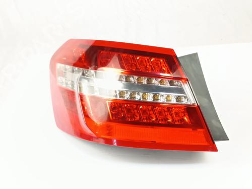 Used Left taillight Left taillight MERCEDES-BENZ E-CLASS (W212) E 250 CDI / BlueTEC (212.003, 212.004) (204 hp) 34634581 34634581