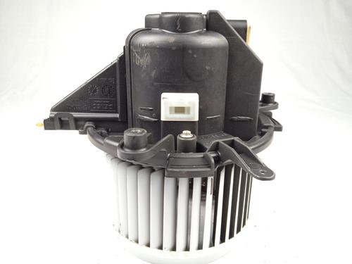 Heater blower motor CITROËN C5 AIRCROSS (A_) 1.2 PureTech 130 (ARHNSJ) (131 hp) 16935529