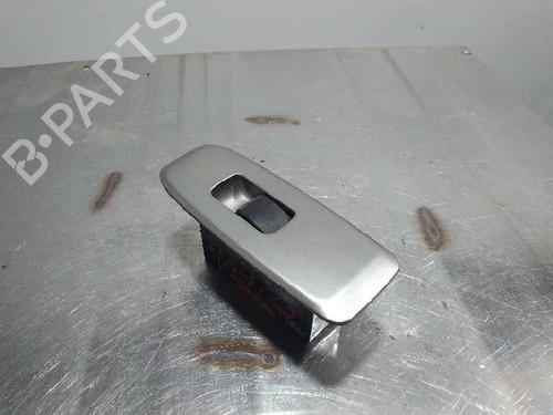 Used Left rear window switch Left rear window switch MITSUBISHI PAJERO II (V3_W) 3.2 DiD 4WD (165 hp) 9996484 9996484