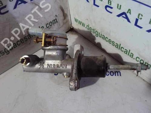 Used Clutch slave cylinder Clutch slave cylinder NISSAN CABSTAR E (TL_, VL_) [1992-2006] 14352315 14352315