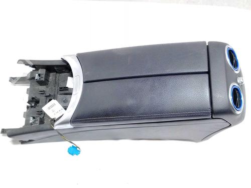 Used Armrest / Center console Armrest / Center console MERCEDES-BENZ C-CLASS (W205) C 220 BlueTEC / d (205.002, 205.004) (170 hp) 26391624 26391624
