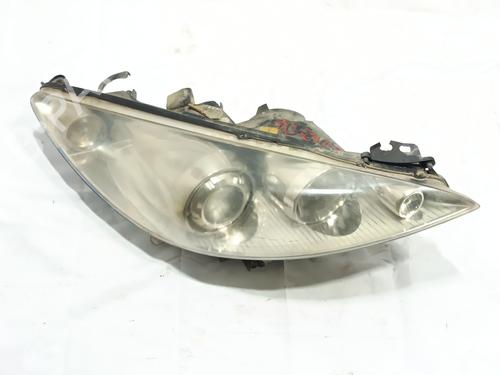 Used Right headlight PEUGEOT 308 I (4A_, 4C_) 2.0 HDi (136 hp) 32249796