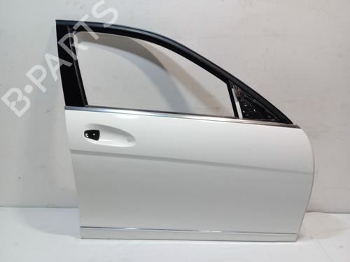 Used Right front door MERCEDES-BENZ C-CLASS (W204) C 200 CDI (204.001) (136 hp) 18411269