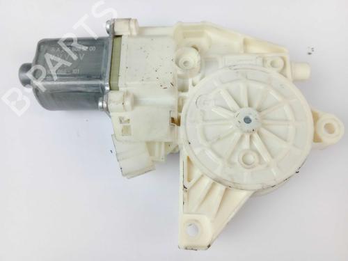 Used Right front window motor Right front window motor 25866860 25866860