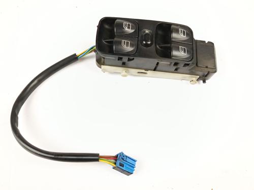Used Left front window switch MERCEDES-BENZ C-CLASS (W203) C 220 CDI (203.006, 203.008) (143 hp) 27375976