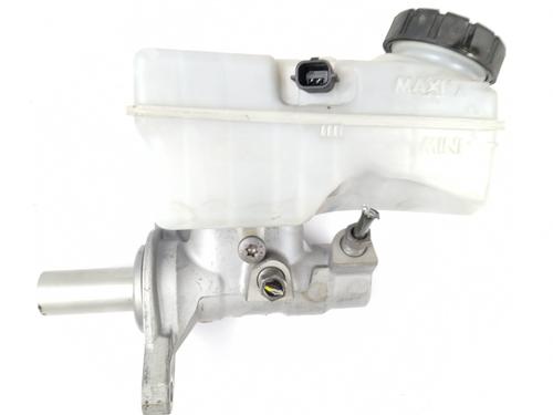 Used Brake master cylinder DACIA DOKKER MPV (KE_) 1.5 dCi (KEAJ, KEAH) (90 hp) 10301188