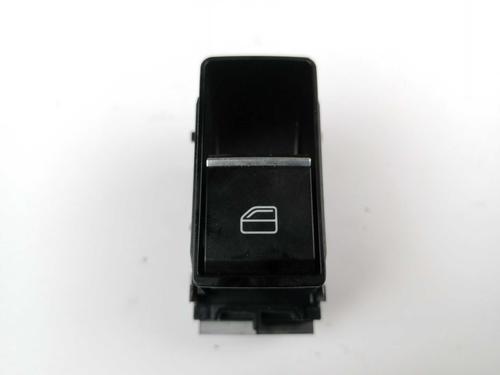 Used Right rear window switch Right rear window switch MAZDA CX-30 (DM) SKYACTIV-G M Hybrid (122 hp) 18945388 18945388