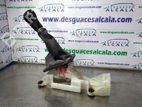 Gear lever TOYOTA RAV 4 II (_A2_) 2.0 D 4WD (CLA20_, CLA21_, CLA20R, CLA21R) | BP9991754M90 