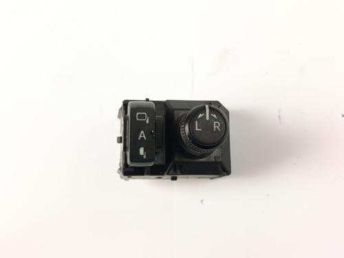 Used Mirror switch TOYOTA C-HR (_X1_) 1.8 Hybrid (ZYX10_, ZYX11_) (98 hp) 32001347