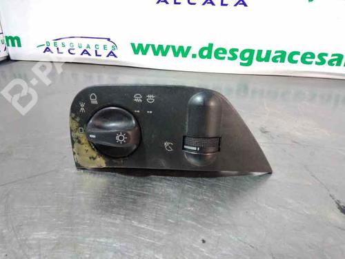Used Headlight switch SEAT CORDOBA (6K1, 6K2) [1993-2002]  10957439