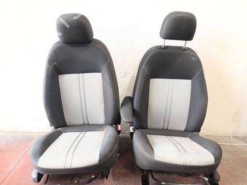 Used Seats set Seats set FIAT QUBO (225_) 1.3 D Multijet (225CXB1A, 225AXB1A, 225CXB11, 225AXB11,... (75 hp) 30711065 30711065