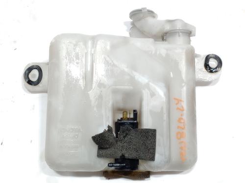 Used Windscreen washer tank TOYOTA LAND CRUISER 90 (_J9_) 3.0 TD (KZJ90_, KZJ95_, KZJ90R, KZJ95R, KZJ90W, KZJ95W) (125 hp) 22740510